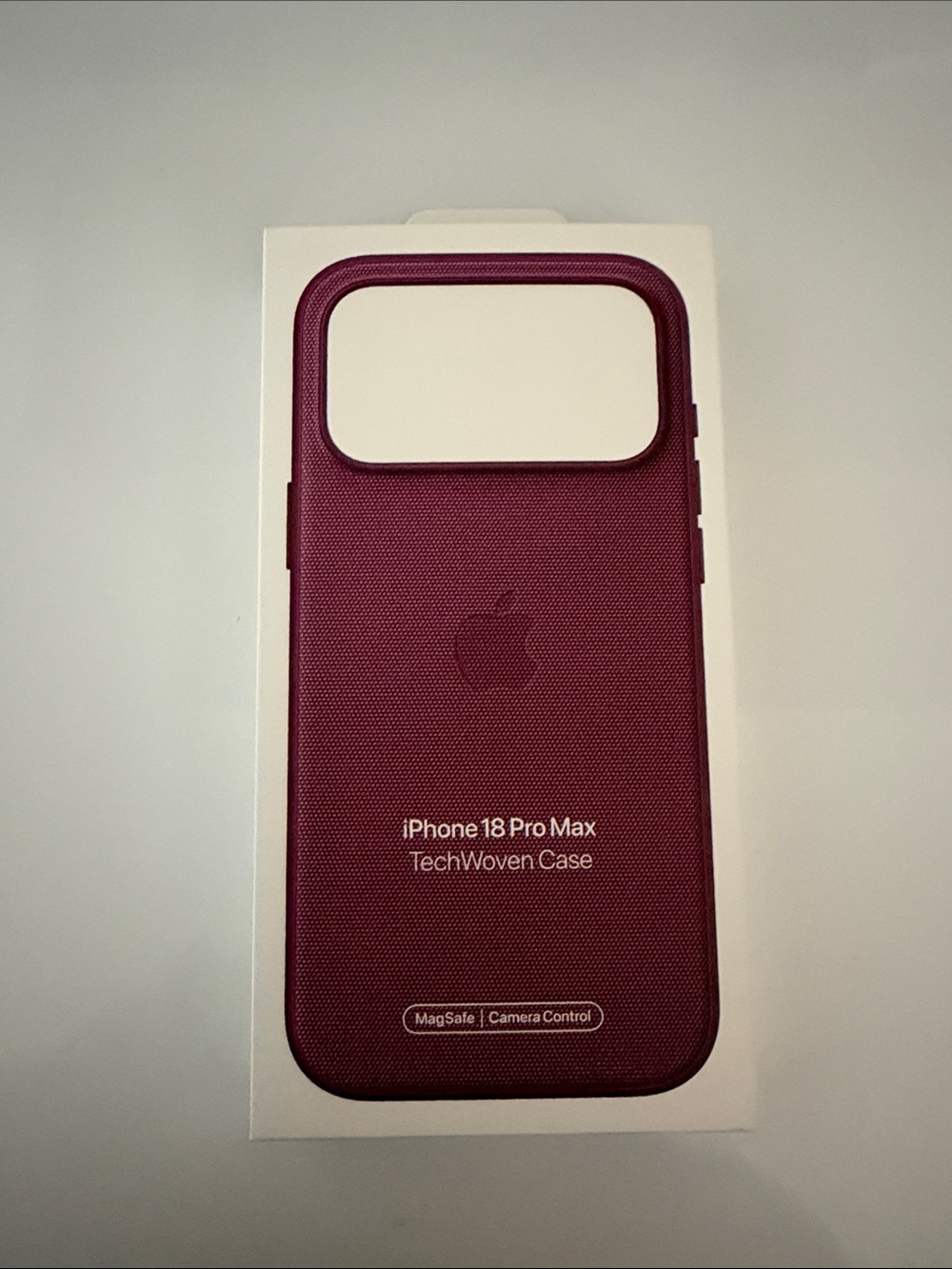 Apple TechWoven iPhone 18 Pro Max Case